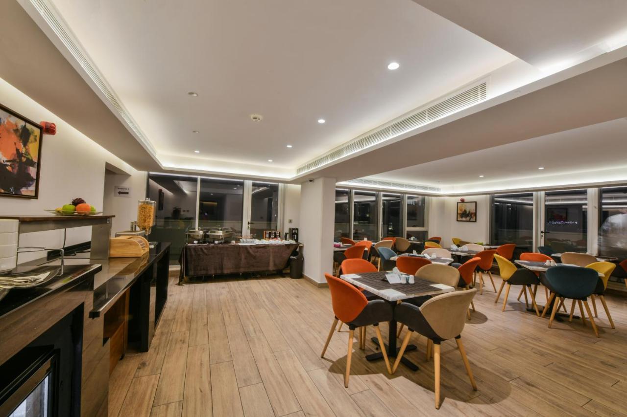 Downtown Hotel Apartments Амман Екстер'єр фото