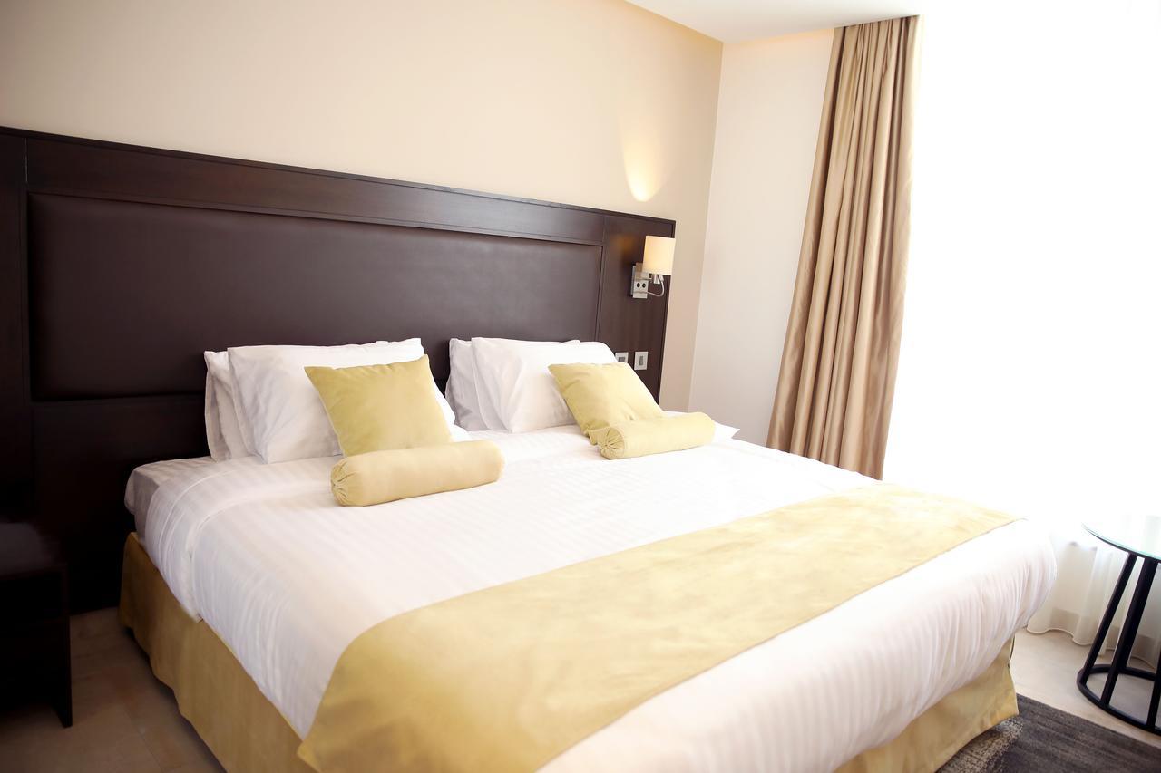 Downtown Hotel Apartments Амман Екстер'єр фото